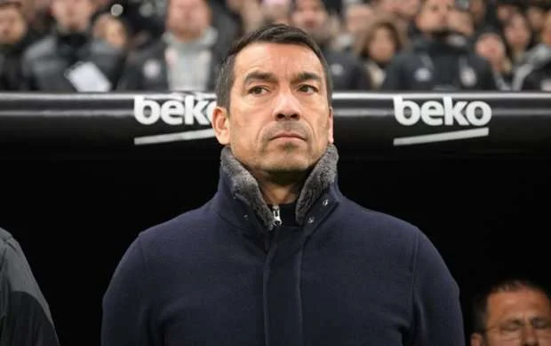 "Beşiktaş" baş məşqçisi ilə vidalaşdı 