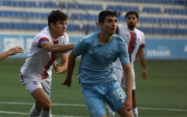 Bakı klubundan yubiley qolu 