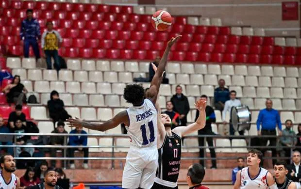 ABL: Dramatik dueli "Sabah" qazandı 