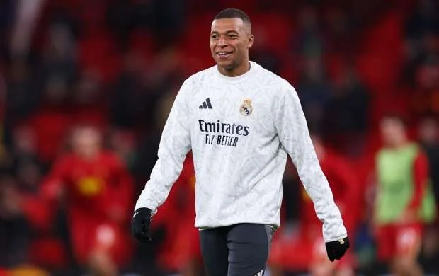"Özümü günahkar sayırdım, Etana görə PSJ-də qalmağa hazır idim" - Kilian Mbappe 