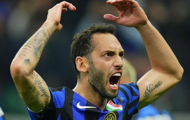 Roma zəfəri Çalhanoğlu üçün əlamətdar oldu 