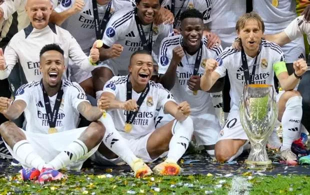 "Onun titullarının sayı mənim yaşımdan çoxdur" - Mbappe 