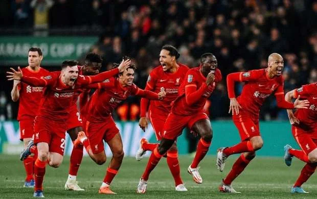 İspaniya nəhəngi "Liverpul"un 2 oyunçusunu pulsuz ələ keçirir 