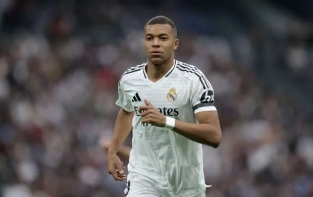 Mbappe hamını qabaqladı 