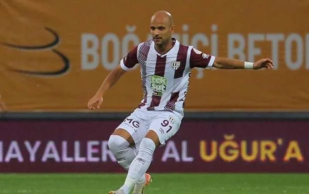 Diniyevin komandası məğlubiyyətdən son anda qurtuldu 
