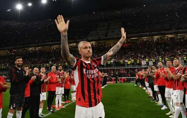 "Milan"ın sabiq futbolçusu karyerasını bitirdi 