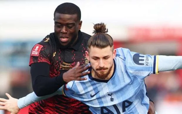 Vret "Tottenhem"lə oyundan sonra polisə müraciət etdi 