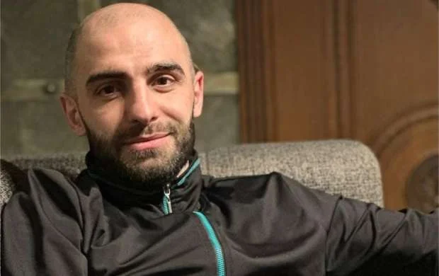 Sumqayıtda boks məşqçisinə ağır xəsarətlər yetirildi 