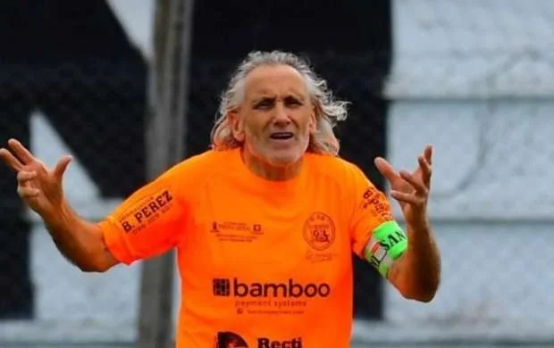 "Ginnesin Rekorlar Kitabı"na düşən futbolçu özünü Ronalduya oxşatdı 