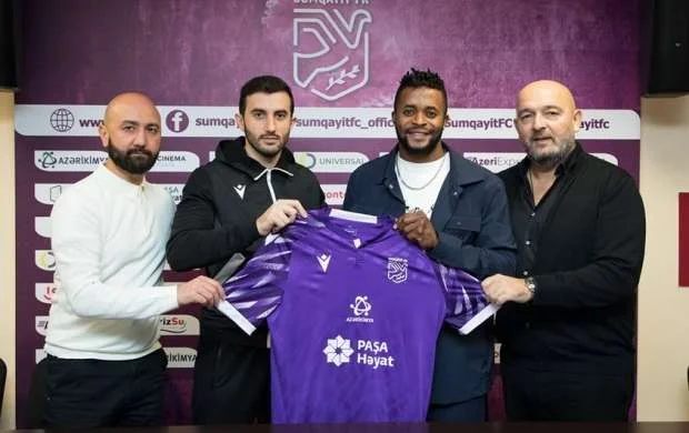 "Sumqayıt"da qvineyalı forvard 
