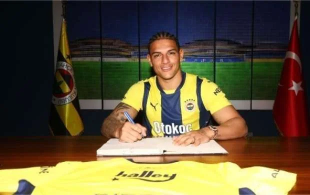 "Fənərbağça" yeni transfer reallaşdırdı - RƏSMİ 