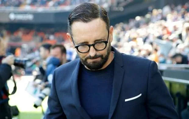 "Barselona" ilə oyundan sonra hücuma məruz qalan məşqçi polisə üz tutdu 