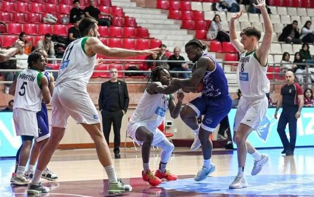 ABL:"Sərhədçi" də uduzdu, "Sabah" da 
