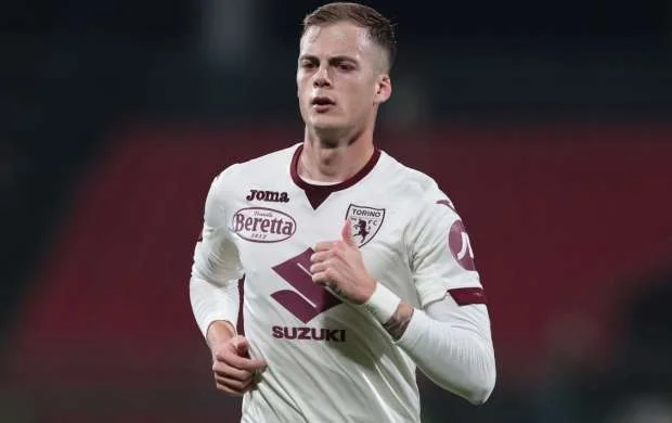 İliçin "Spartak"a transferi niyə ləngiyir? 