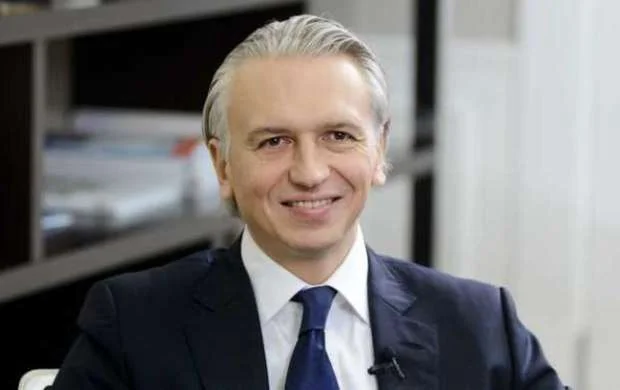 RFİ prezidenti UEFA-dakı işini tərk edəcək 