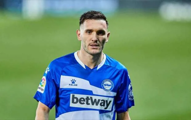 Erediviziyanın nəhəngi "Arsenal"ın sabiq hücumçusu ilə gücləndi - RƏSMİ 