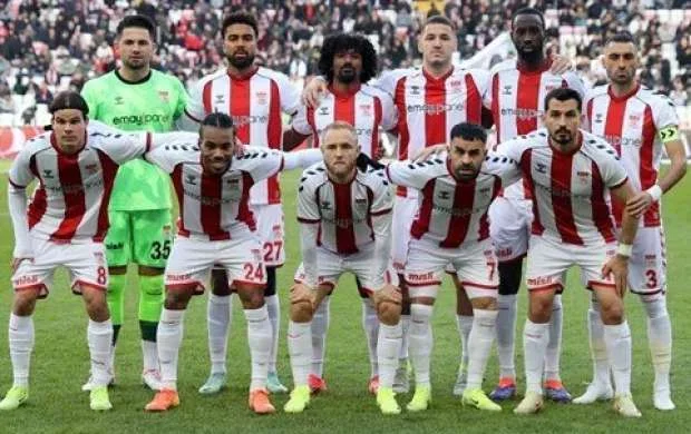 FİFA-dan Super Liqa təmsilçisinə qadağa 