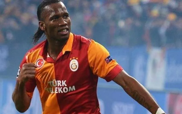 Droqba "Qalatasaray"a səsləndi - "Mənim "atam" necə irqçi ola bilər?" 