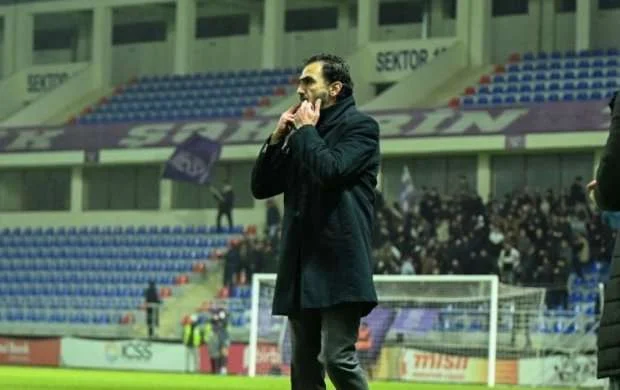 "Mən Nostradamus deyiləm" - Vaqif Cavadov 