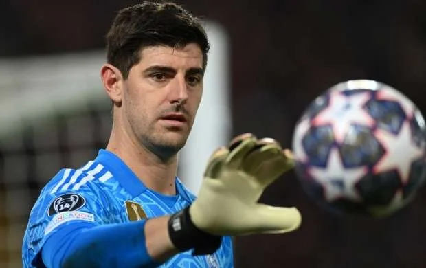 Futbolda qapıçılarla bağlı qayda dəyişdirildi - RƏSMİ 