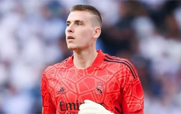 "Real Madrid"in qapıçısı İngiltərə nəhənginə keçməyə yaxındır 
