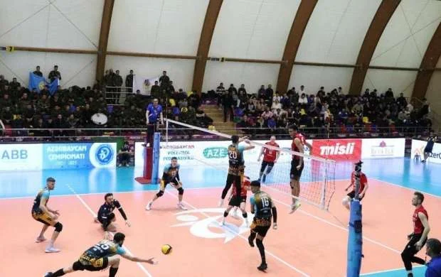 "Azərreyl" MOİK-i, "Neftçi" "Gənclər"i yendi 