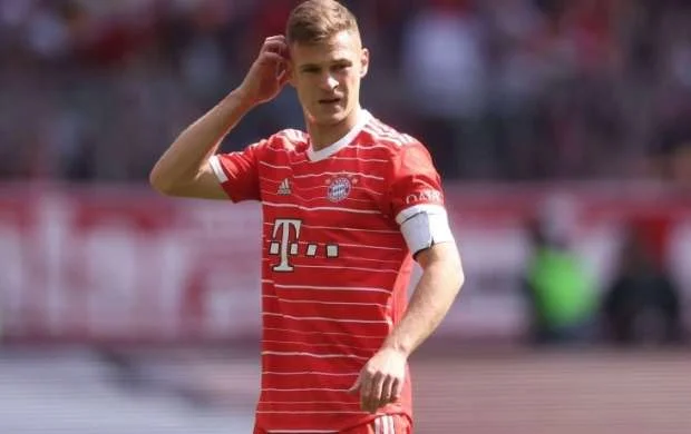 "Bayern Münhen" Kimmixlə müqavilə yenilədi - RƏSMİ 