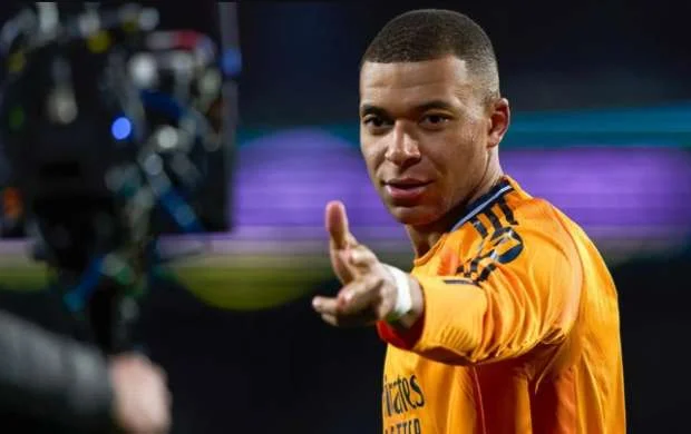 Mbappe Fransa komandasının səhmlərini ələ keçirdi - Özü açıqladı 
