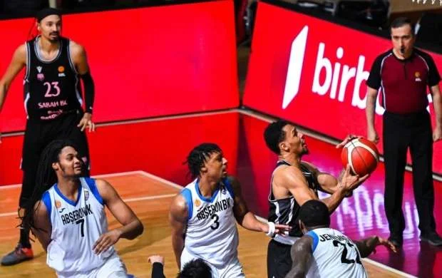 ABL: "Sabah"dan "asan gəzinti" 