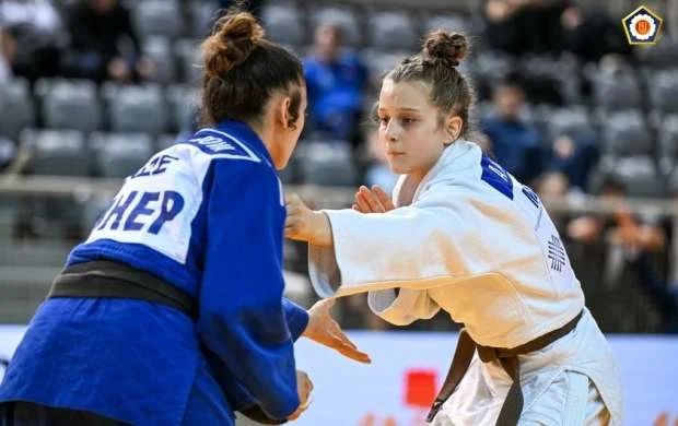 Aysun Məmmədova Avropa Kubokunda qızıl medal qazandı 