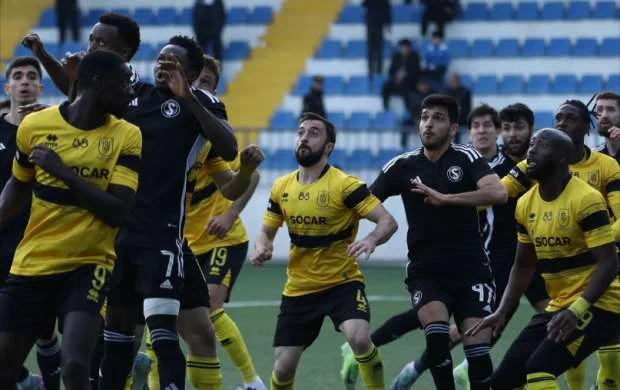 İlk "5-lik"də qalib gələn olmadı, Bayılda istefa reallaşdı - Tura baxış 