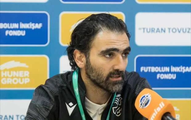 "Bu arada fasilə bizim üçün yaxşı oldu" - Vaqif Cavadov 