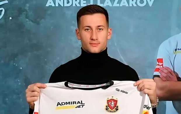 "Şkupi"nin futbolçusu dünyasını dəyişdi 