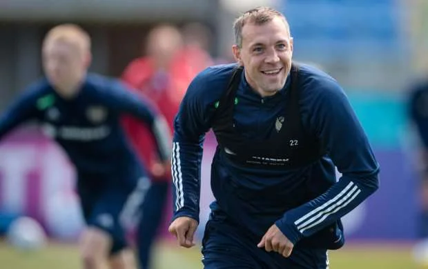 Dzyuba rekorda imza atdı, tarixi qolu belə qeyd etdi - FOTO 