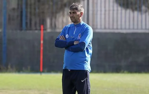 İlham Yadullayev 1:4-ü şərh etdi 