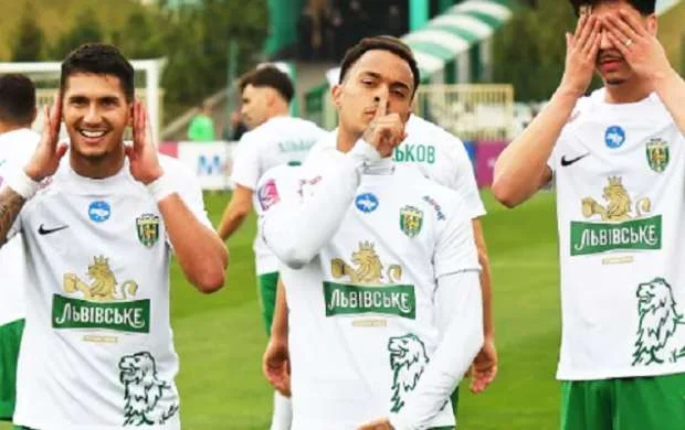 Ukrayna klubunun futbolçusu intihara cəhd edib 