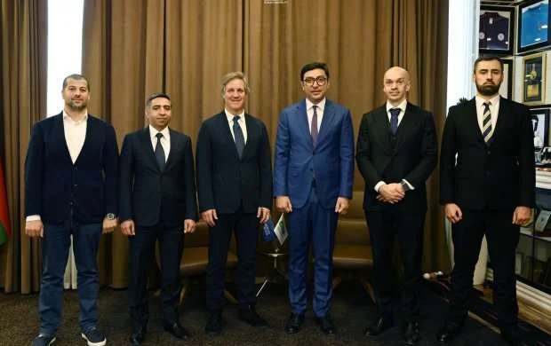 Fərid Qayıbov Avropa Üzgüçülük Federasiyasının prezidenti ilə görüşdü 