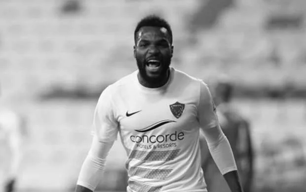 Tanınmış futbolçu faciəvi şəkildə həlak oldu 