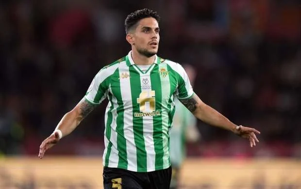 "Betis" 34 yaşlı futbolçusu ilə müqavilə yenilədi 