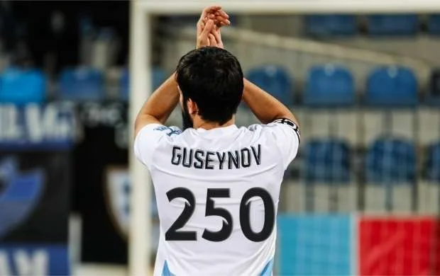 “Qarabağ”ın kapitanı yubiley oyununa çıxdı, tarixdə 6-cı futbolçu oldu 