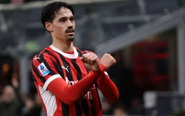 "Milan"ın yarımmüdafiəçisi İngiltərə nəhənginə transfer olunmağa yaxındır 