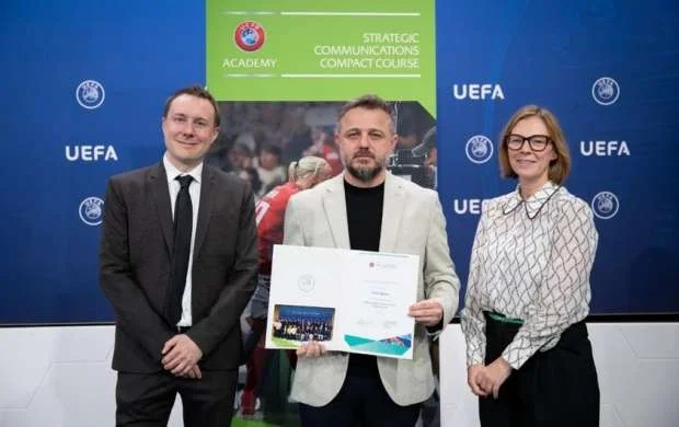 "Qarabağ" rəsmisi UEFA Akademiyasının kursuna qatıldı 