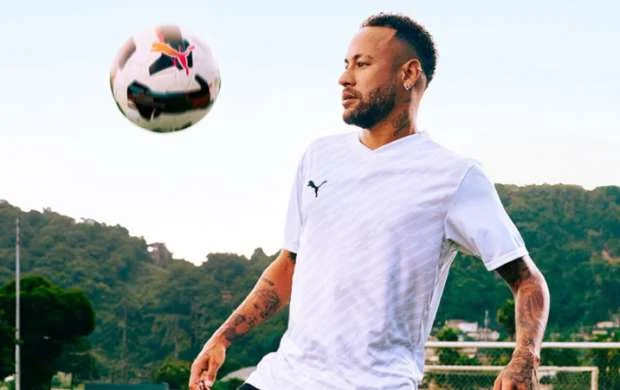 Neymar 1 milyonluq yeni avtomobilini göstərdi - FOTO 