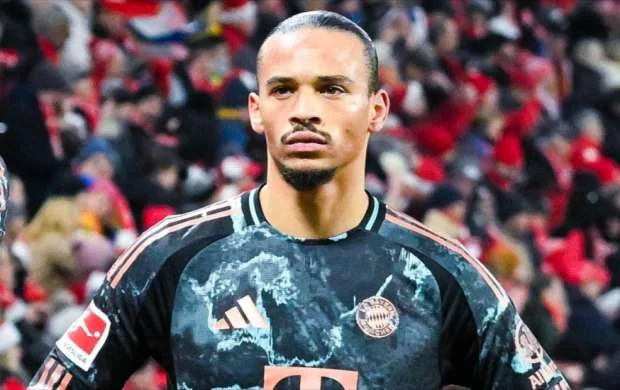 "Bayern Münhen" ulduzuna "barmaq silkələdi" 