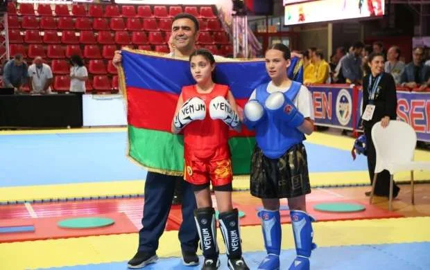 Əminə Əliyeva dünya çempionatının finalına yüksəldi 