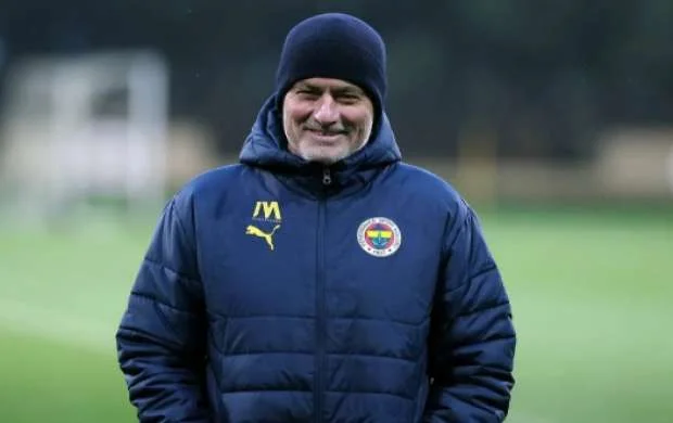 "Bir klub mənə yaxınlaşmışdı, dərhal prezidentə məlumat verdim" - Mourinyudan etiraf 