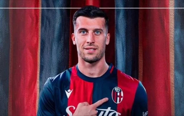 "Milan"ı titulsuz qoyan klub yeni transferini açıqladı 