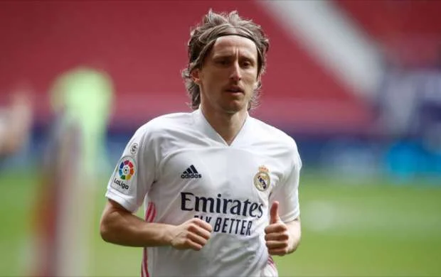 "Real Madrid"in Modriçi kiminlə əvəzləyəcəyi bilindi 