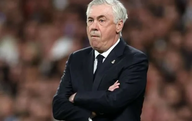 Ançelotti "Real"da qazandığı mükafatları nümayiş etdirdi - FOTO 