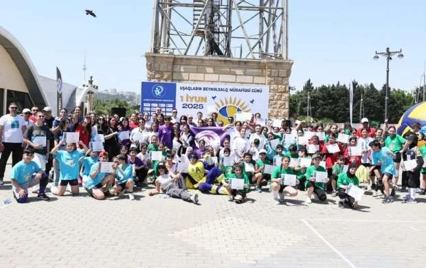 AVF Uşaqların Beynəlxalq Müdafiəsi Gününə həsr olunan voleybol festivalı keçirdi 